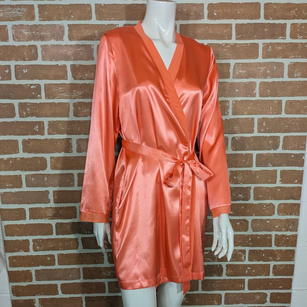 La Vie en Rose Satin Kimono